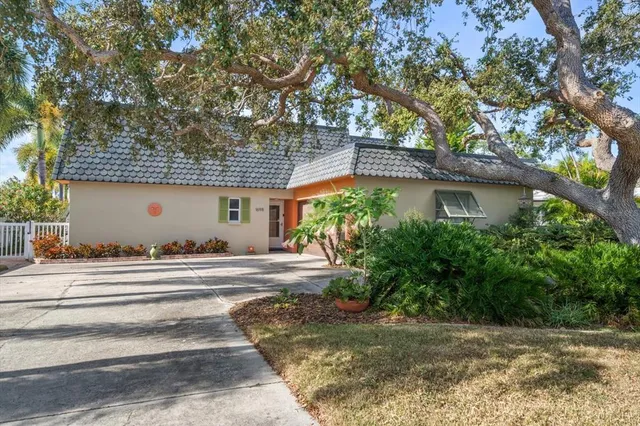 $939,000 | 1698 McKay Creek Drive, Largo, FL 33770