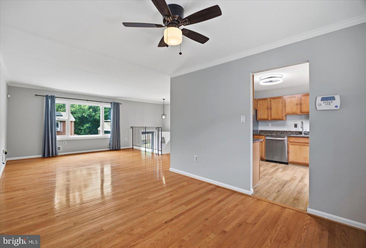 11603 Butlers Branch Road Clinton, MD 20735 - Photo 7 of 30 Spacious living area with natural light.