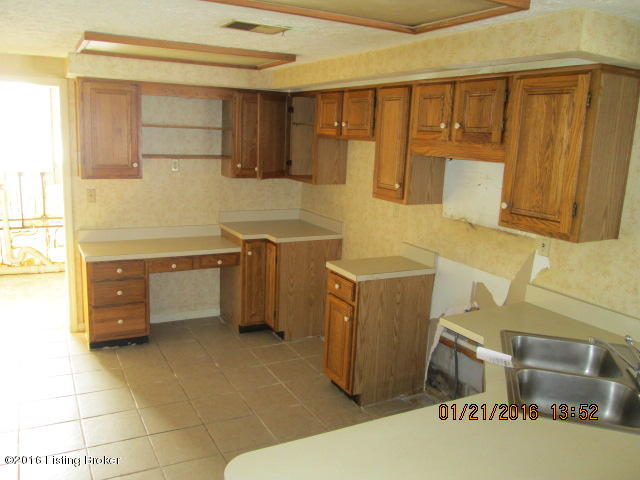 4100 Hopewell Road Louisville, KY 40299 - Photo 7 of 19 Kitchen