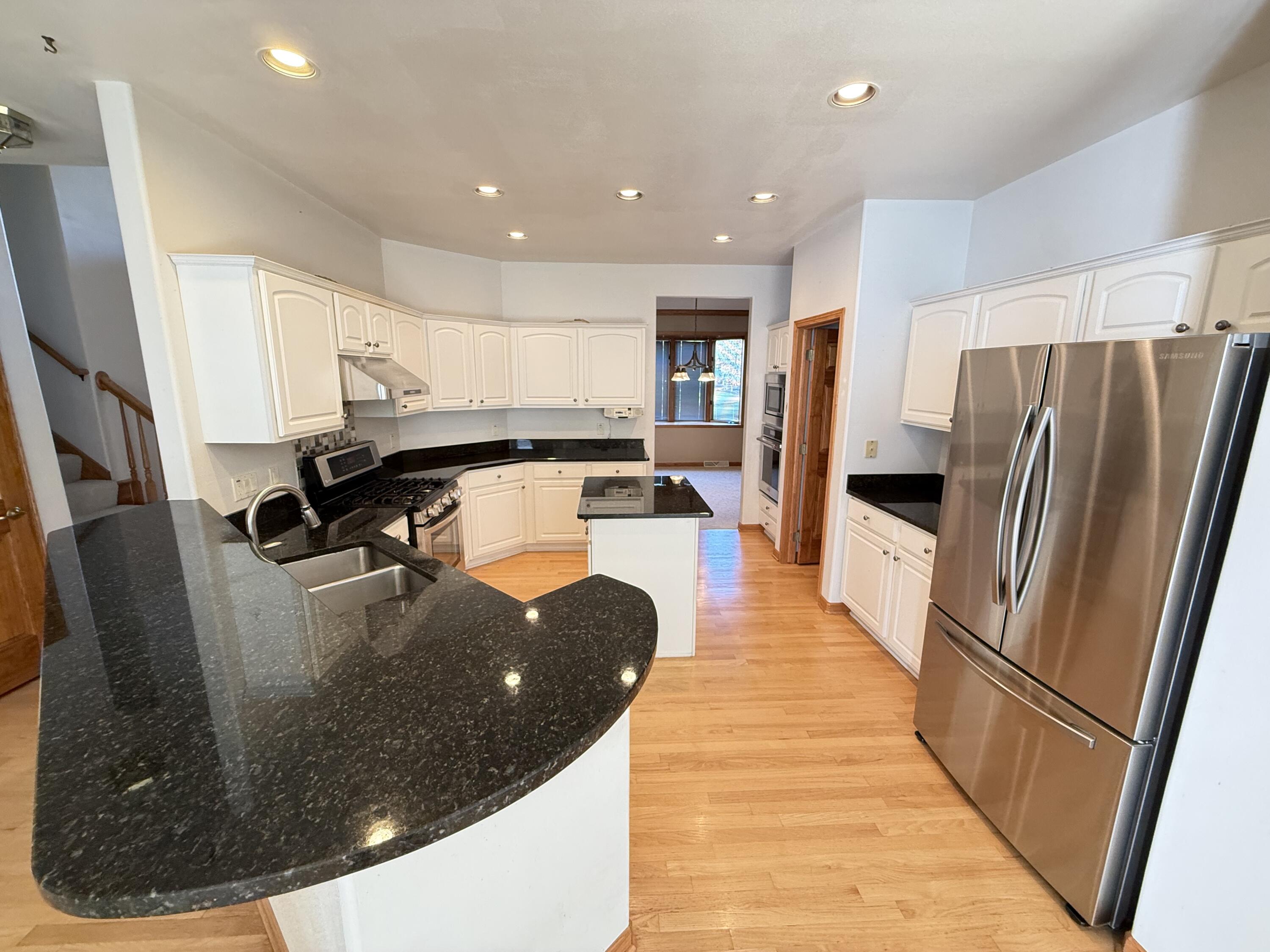 2340 Robbie Court Brookfield, WI 53005 - Photo 7 of 28 Kitchen