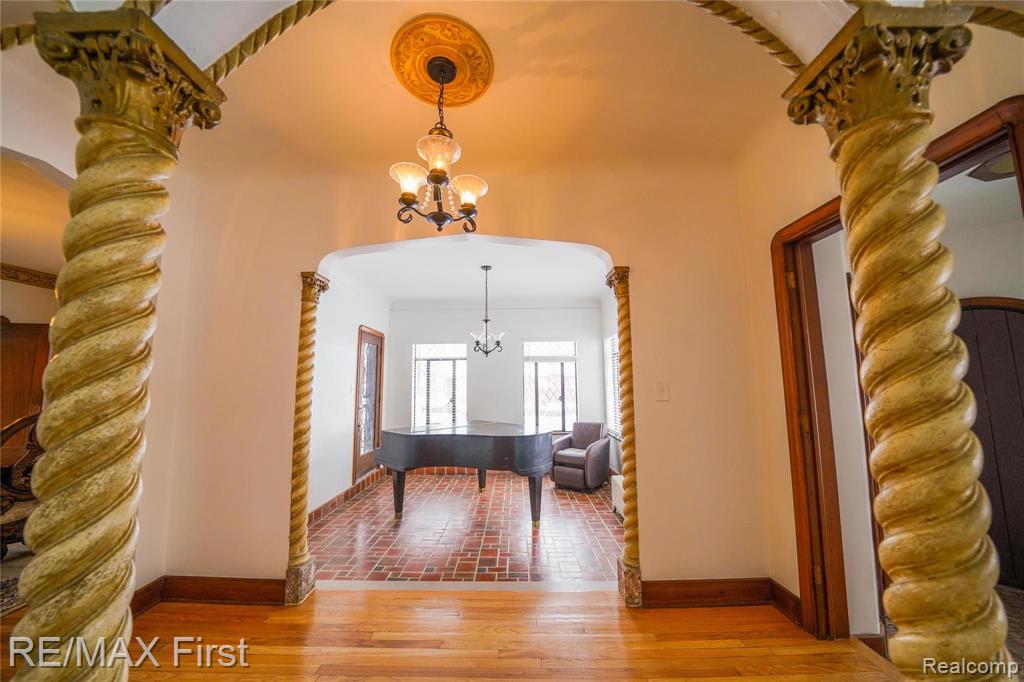 4100 Devonshire Road Detroit, MI 48224 - Photo 7 of 84