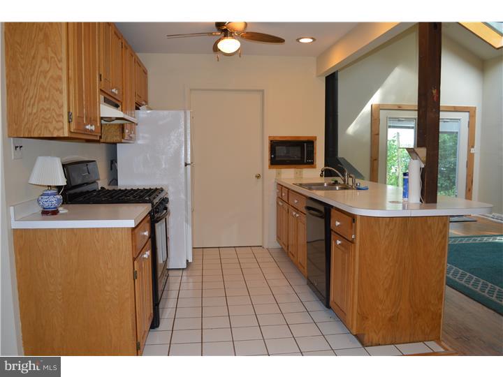 842 Lehigh Road Newark, DE 19711 - Photo 14 of 24 Kitchen