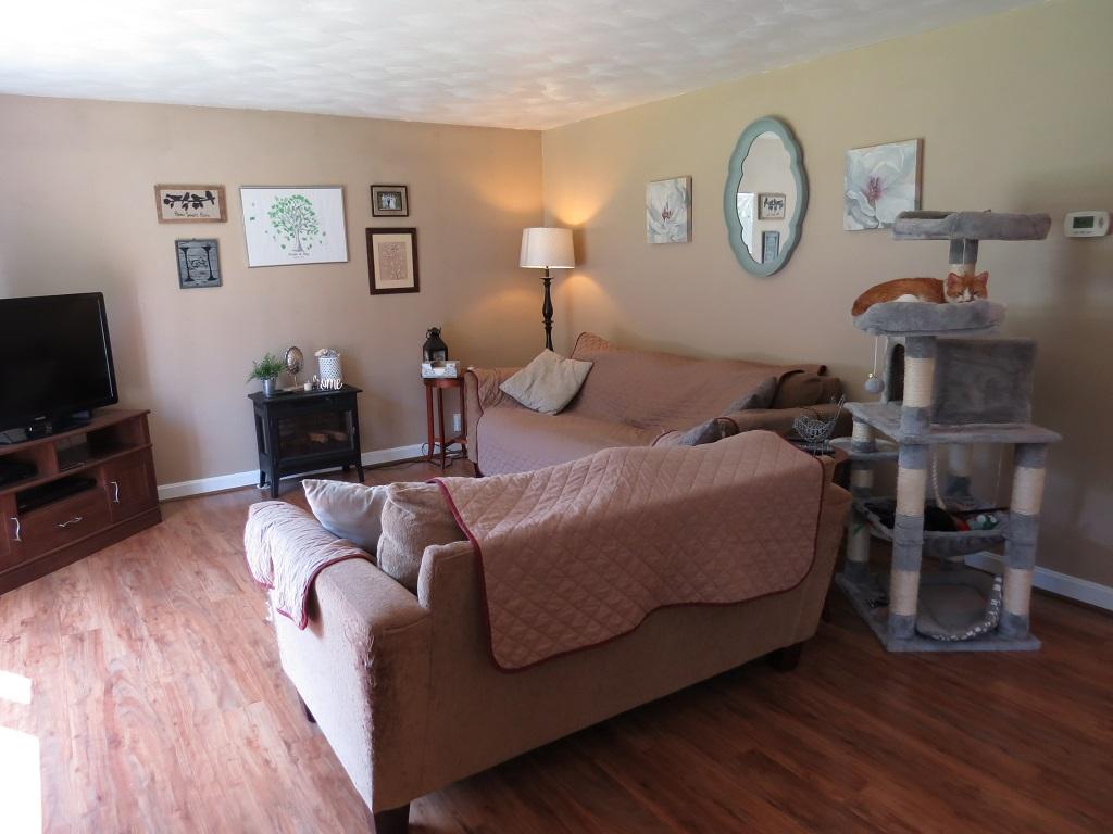769 East Benton Road Waterville, ME 04901 - Photo 14 of 38 Living Room