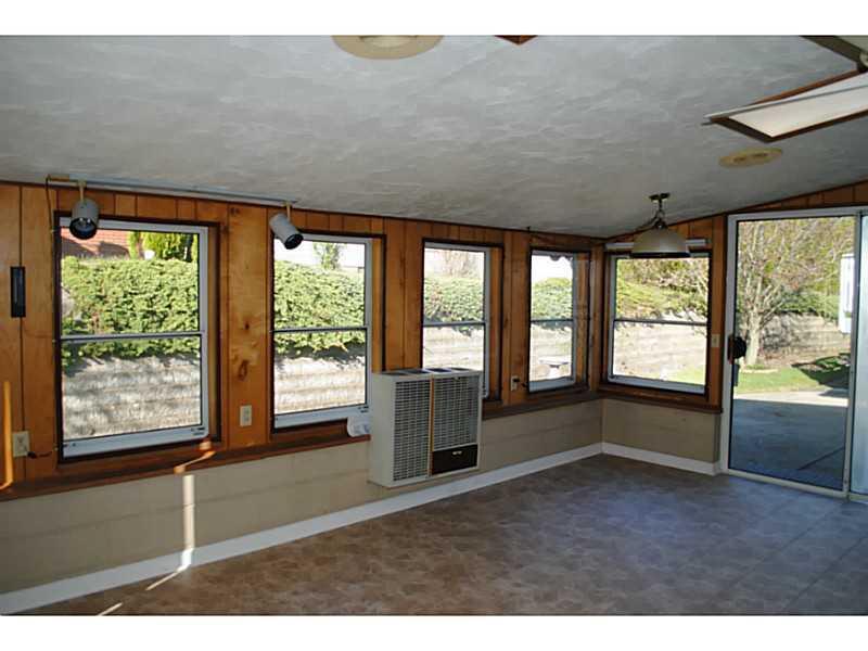 2816 Locust Drive Springfield, OH 45504 - Photo 14 of 25 Gallery Image 14