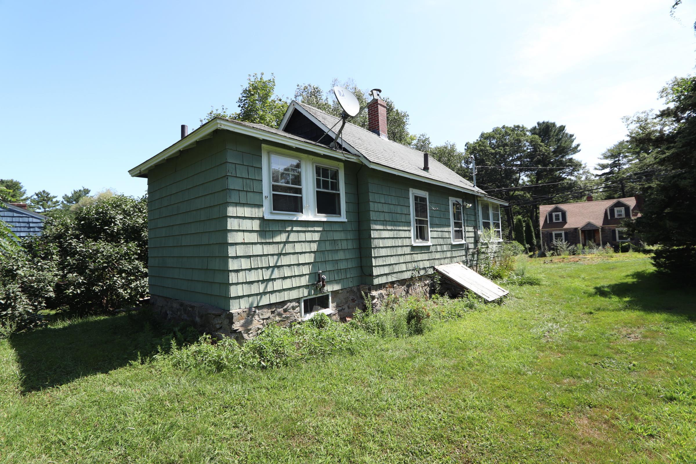 77 Brave Boat Harbor Road Kittery, ME 03905 - Photo 10 of 36