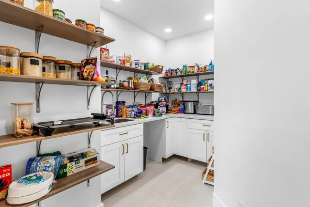 $6,995,000 | 17600 Fieldbrook Circle East, Boca Raton, FL 33496