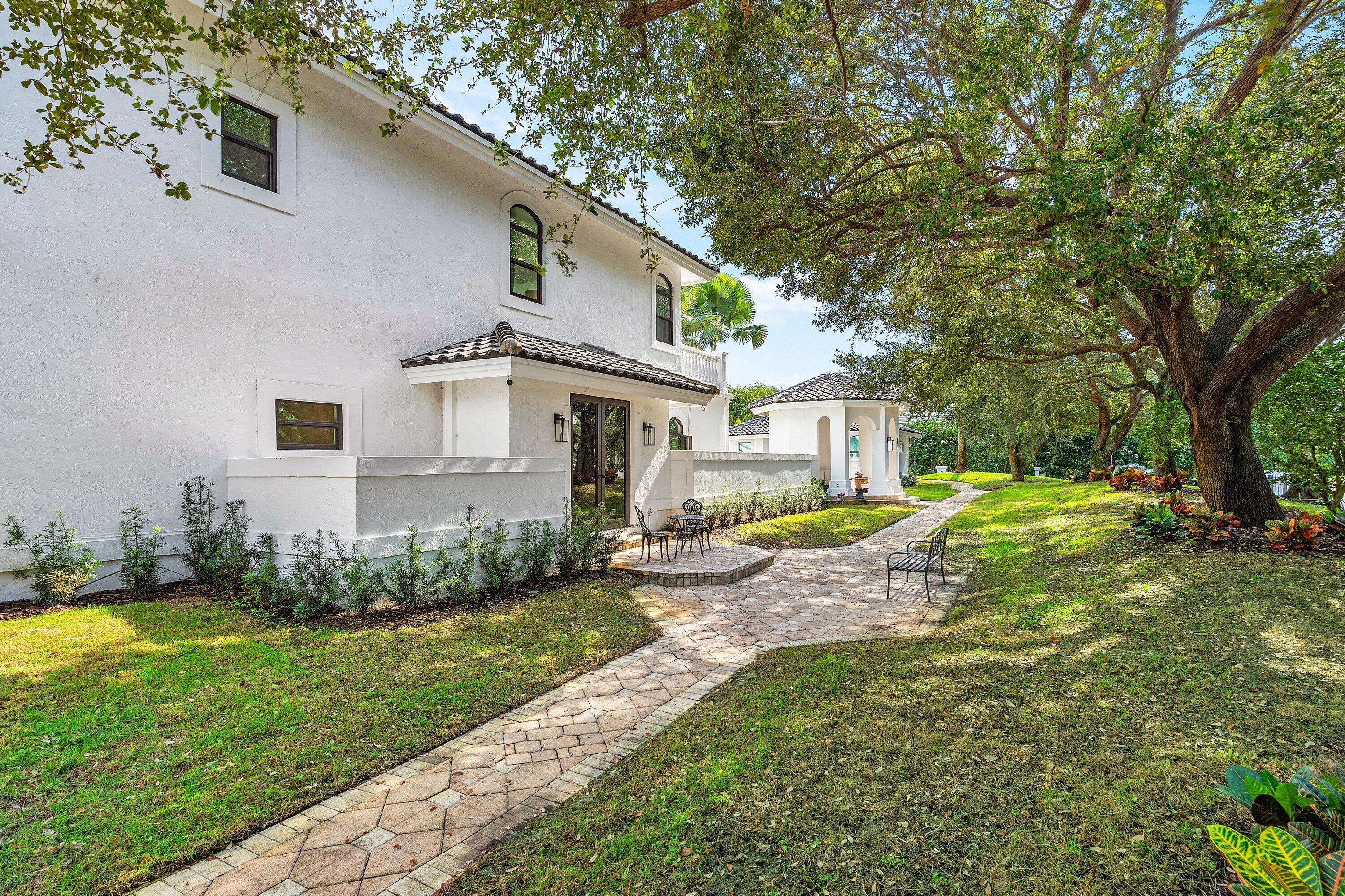 17600 Fieldbrook Circle East Boca Raton, FL 33496 - Photo 70 of 91 Side Yard