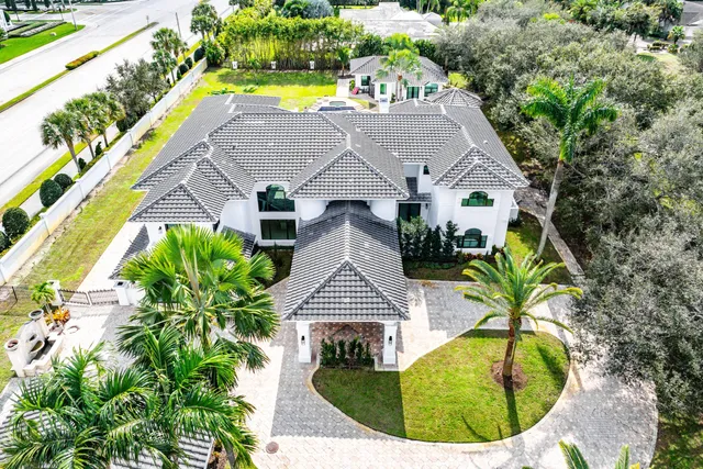 $6,995,000 | 17600 Fieldbrook Circle East, Boca Raton, FL 33496
