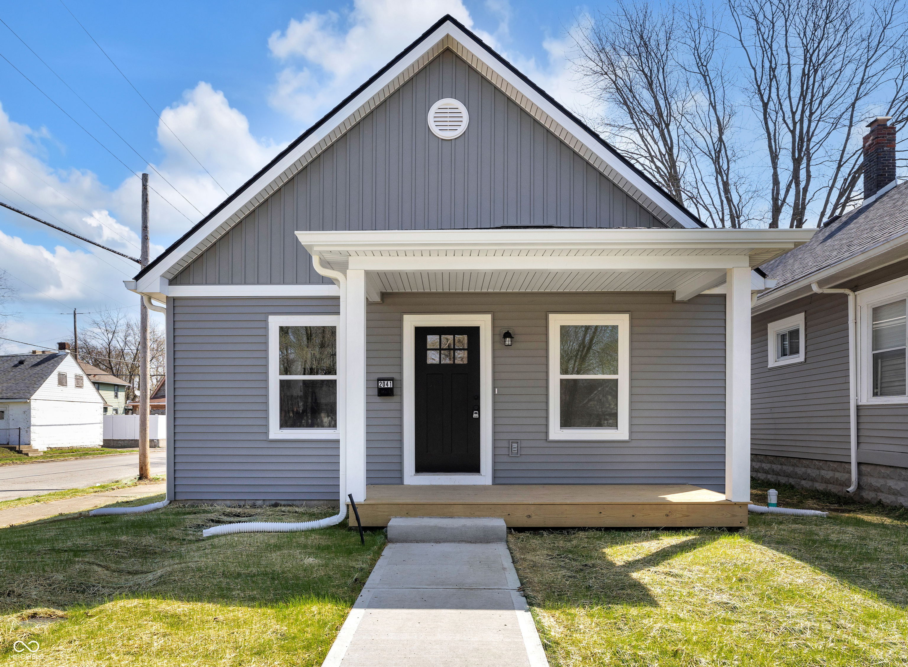 2041 North Dexter St  