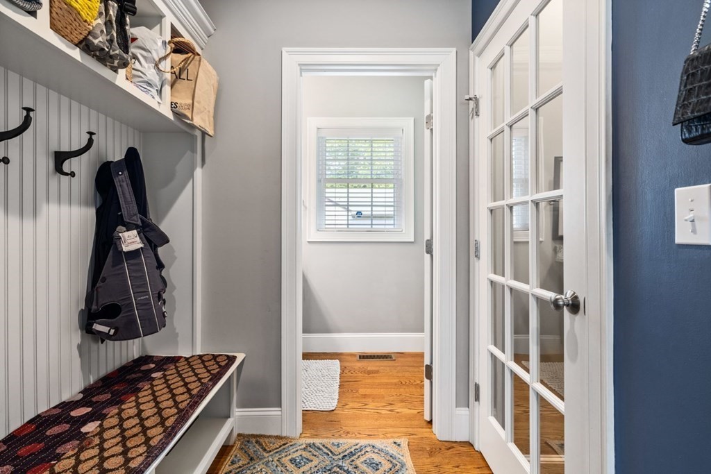 26 Redwing Road Wellesley, MA 02481 - Photo 18 of 42