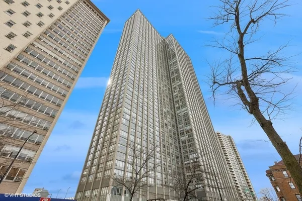 $22,000 | 655 West Irving Park Road, Unit B96, Chicago, IL 60613
