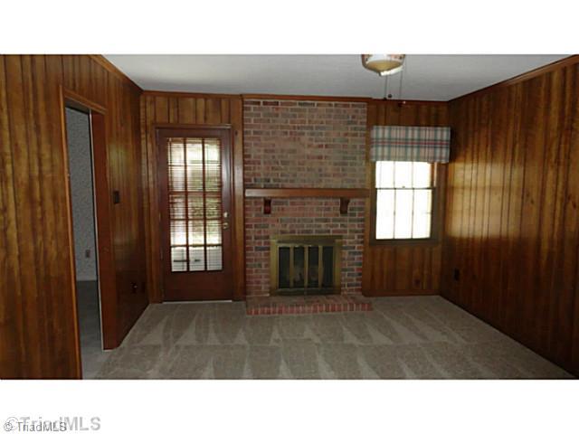 4931 Tower Road, Unit A Greensboro, NC 27410 - Photo 6 of 13 Den/Family/Great Room.