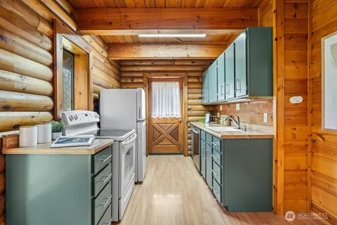 $650,000 | 26023 Southeast 166th Street, Issaquah, WA 98027