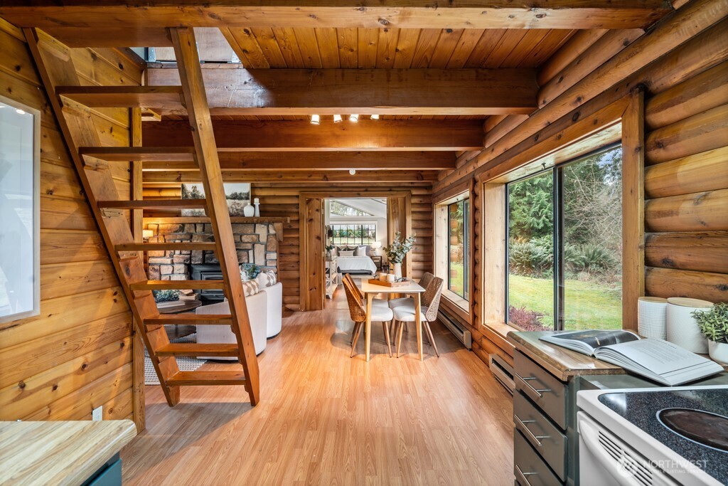 26023 Southeast 166th Street Issaquah, WA 98027 - Photo 6 of 32