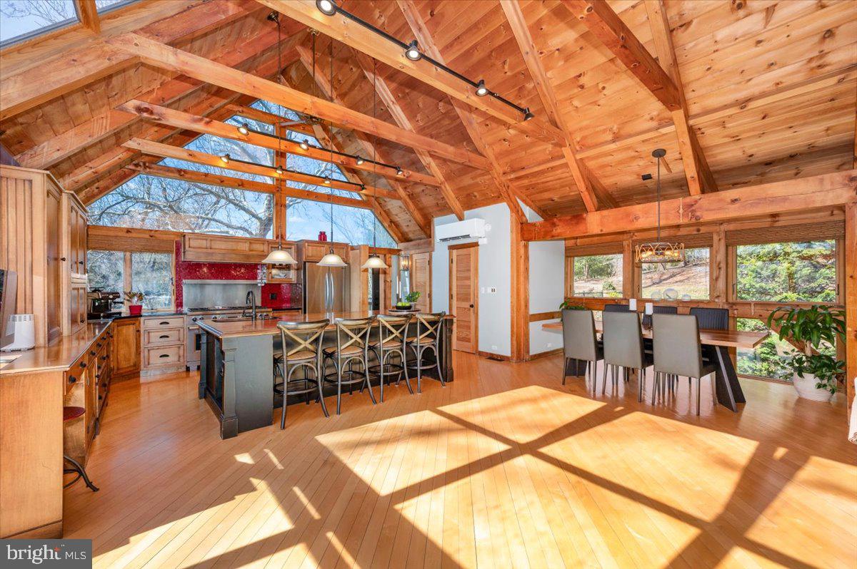 213 Sherwood Road Cockeysville, MD 21030 - Photo 12 of 74