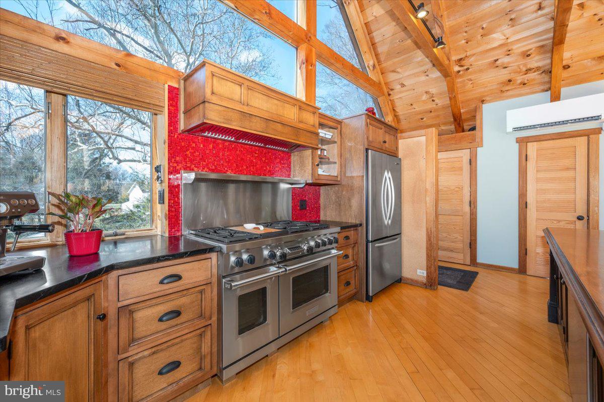 213 Sherwood Road Cockeysville, MD 21030 - Photo 18 of 74