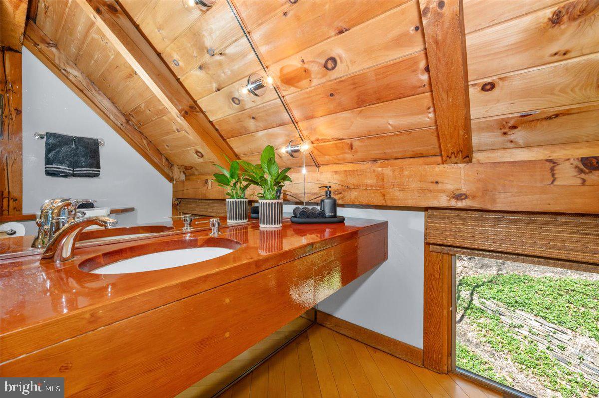 213 Sherwood Road Cockeysville, MD 21030 - Photo 19 of 74