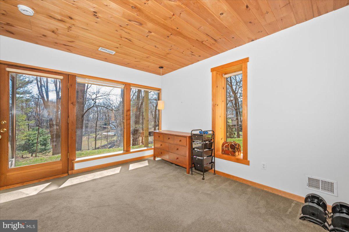 213 Sherwood Road Cockeysville, MD 21030 - Photo 46 of 74