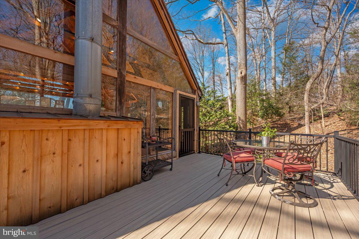 213 Sherwood Road Cockeysville, MD 21030 - Photo 8 of 74