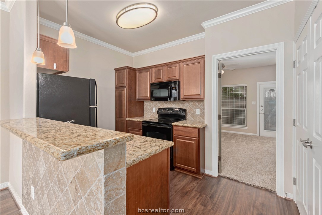 2703 1198 Jones Butler Road College Station, TX 77840 - Photo 3 of 11