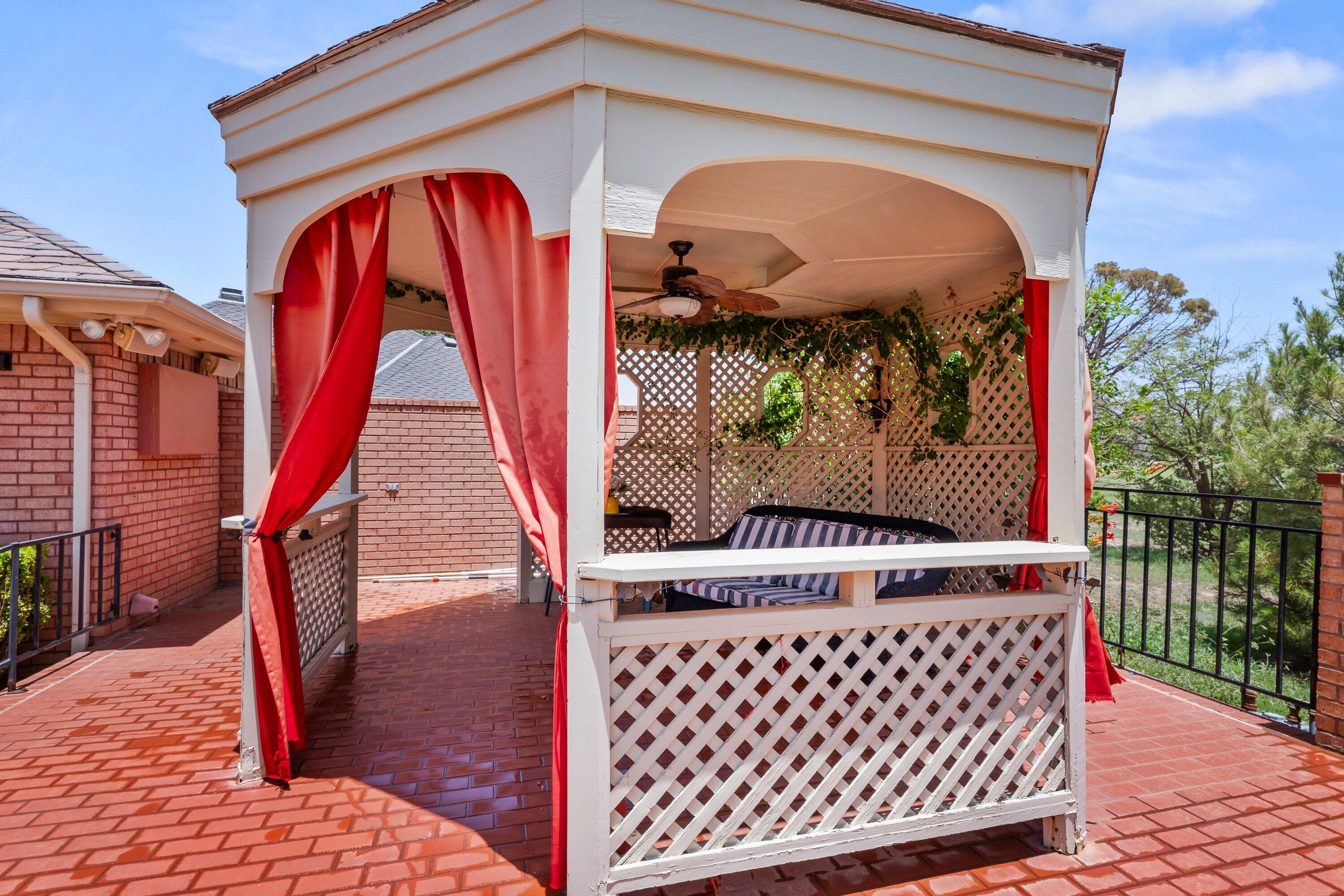 5010 91st Street, Unit 10 Lubbock, TX 79424 - Photo 46 of 51 gazebo
