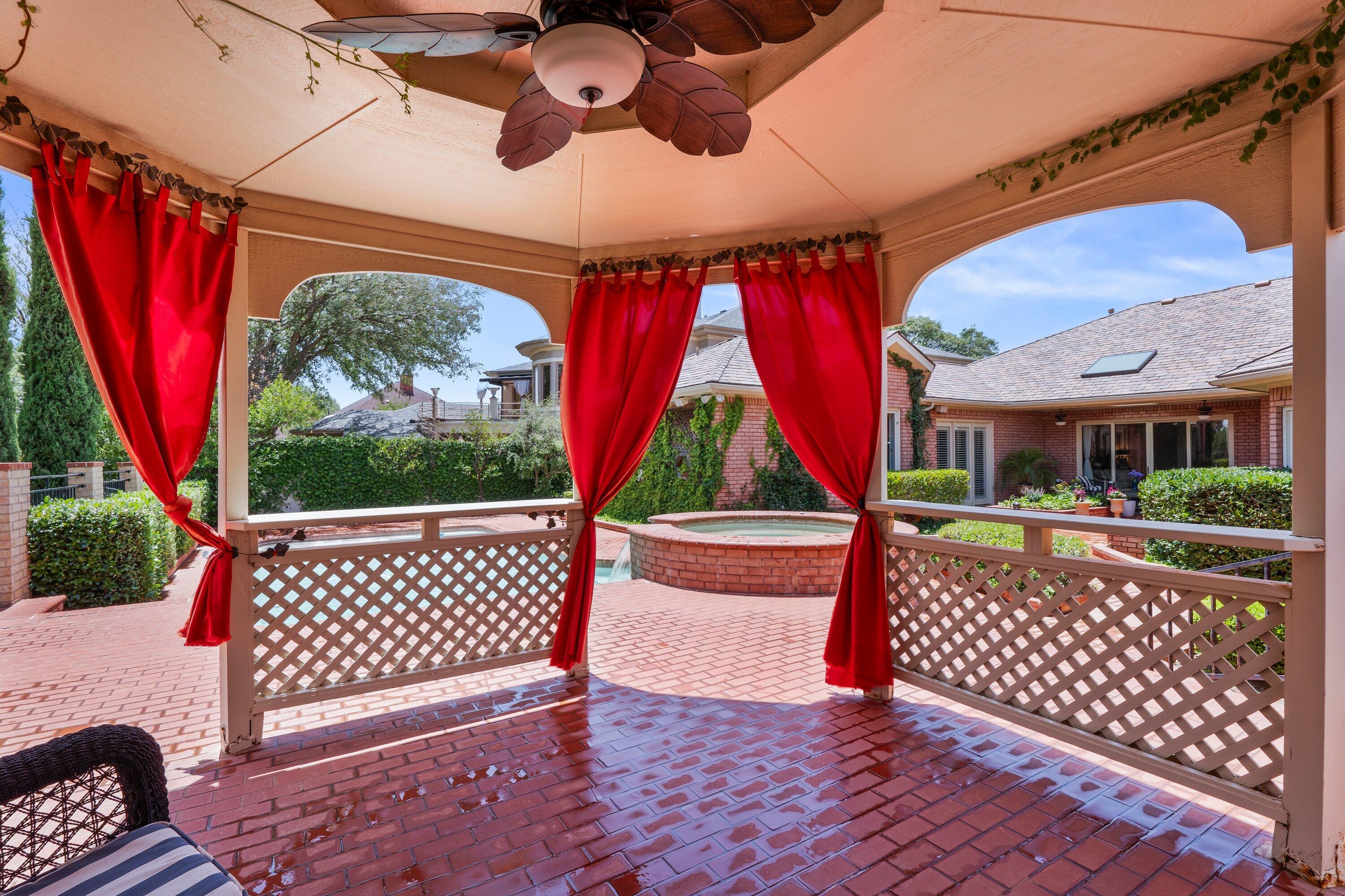 5010 91st Street, Unit 10 Lubbock, TX 79424 - Photo 47 of 51 gazebo 2