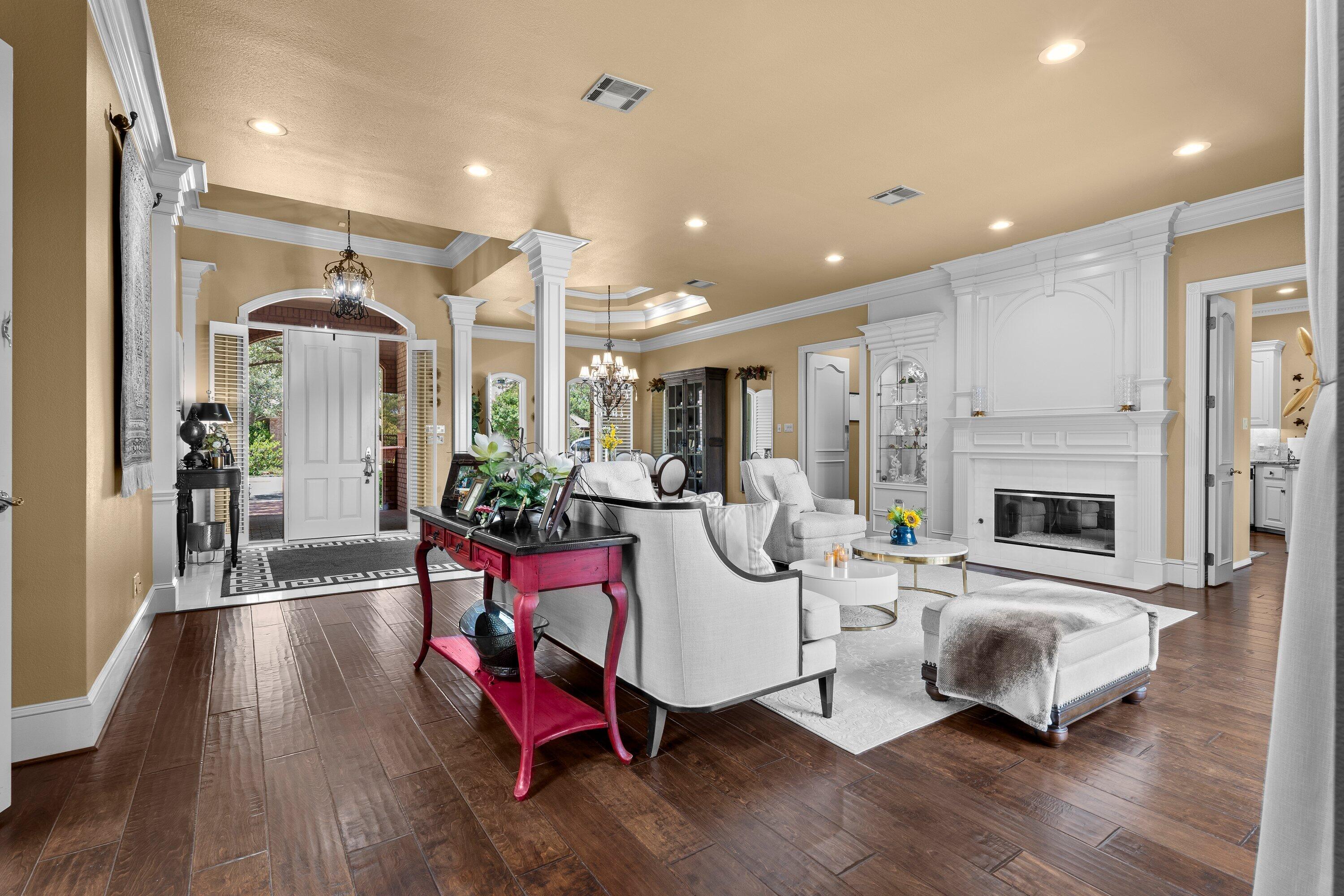 5010 91st Street, Unit 10 Lubbock, TX 79424 - Photo 9 of 51 formal living room