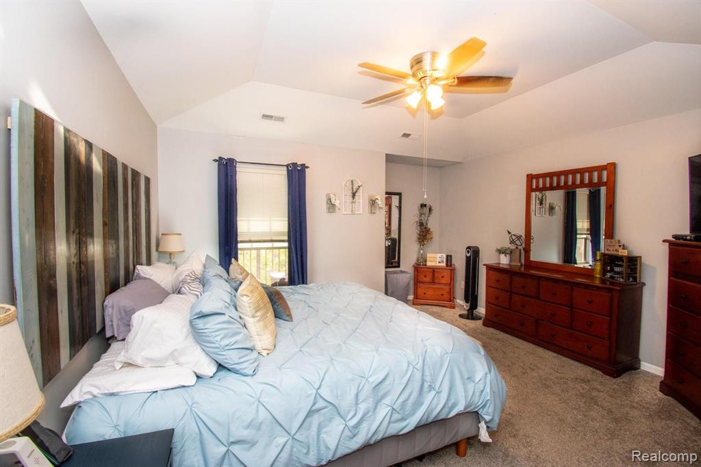 11878 Farmington Road Livonia, MI 48150 - Photo 15 of 26