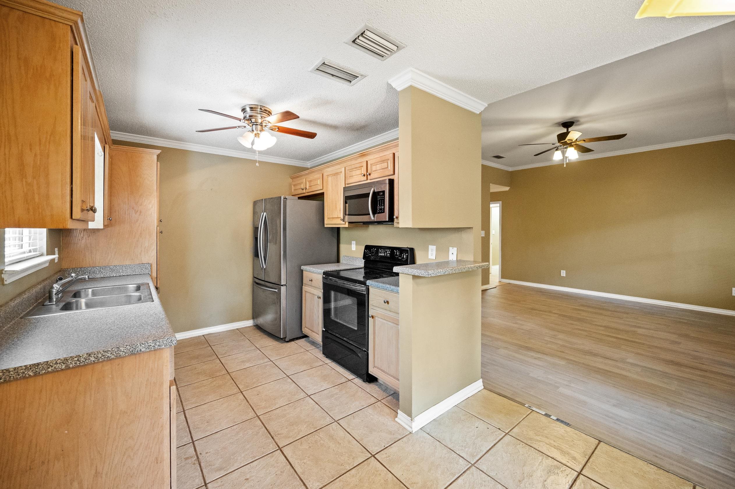 347 Ridgewood Drive Daphne, AL 36526 - Photo 7 of 29