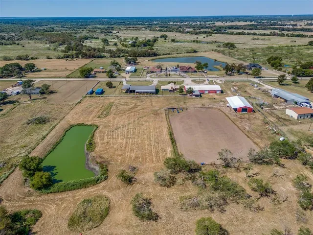 $1,400,000 | 8041 County Road 151, Kaufman, TX 75142