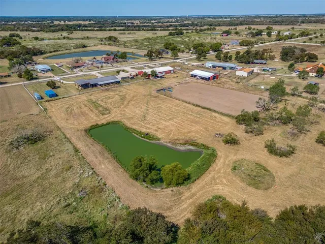 $1,400,000 | 8041 County Road 151, Kaufman, TX 75142