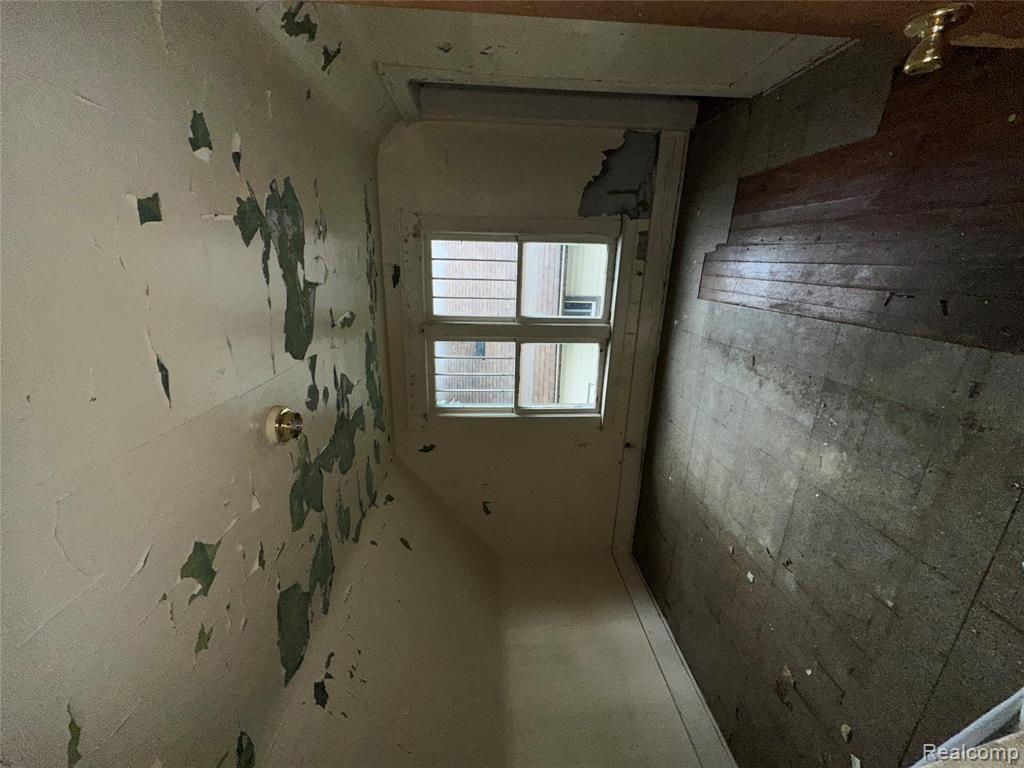 1007 Decker Street Flint, MI 48503 - Photo 10 of 12
