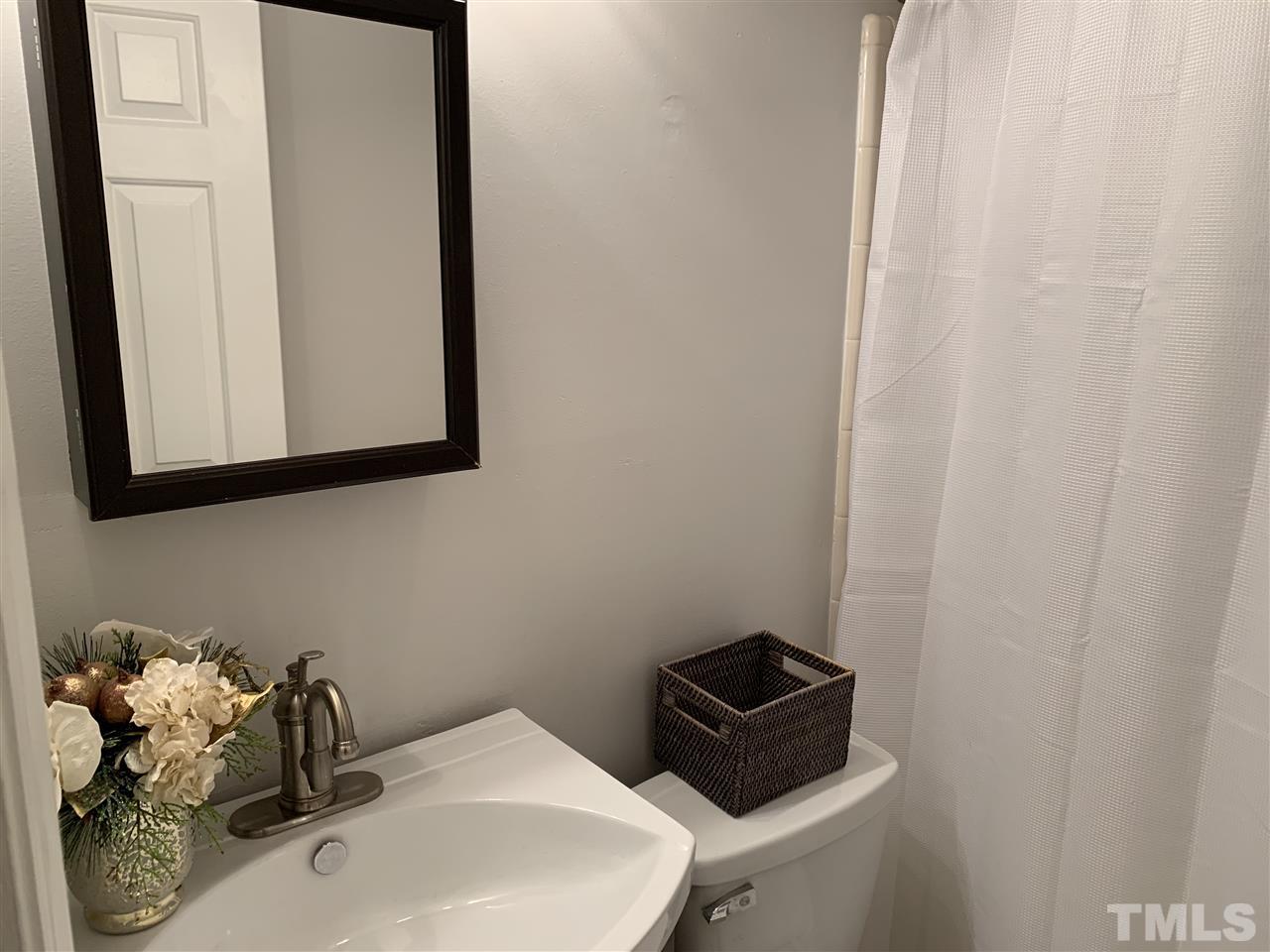5617 Split Oak Way Raleigh, NC 27609 - Photo 14 of 16 Gallery Image 14