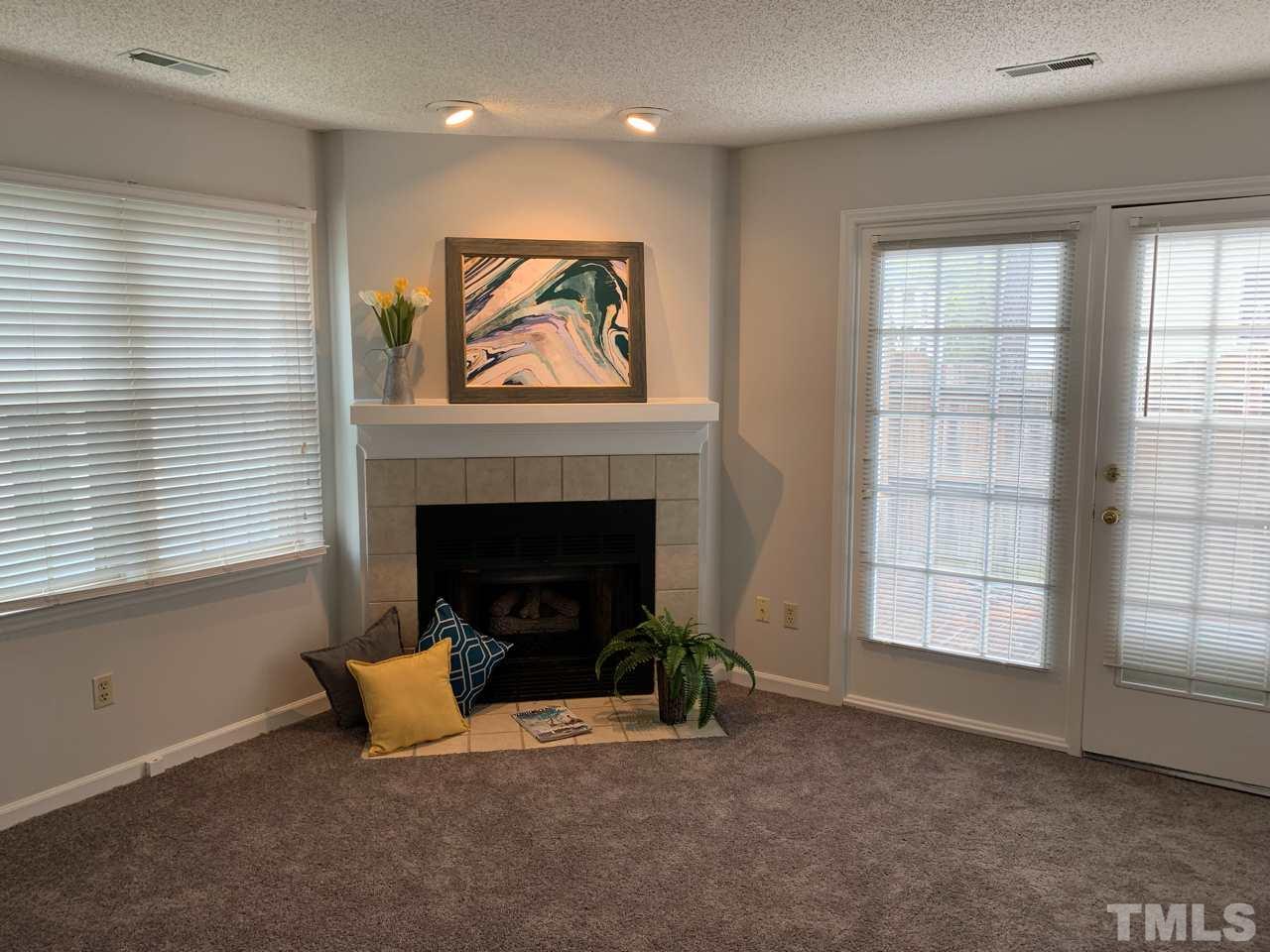 5617 Split Oak Way Raleigh, NC 27609 - Photo 5 of 16 Gallery Image 5