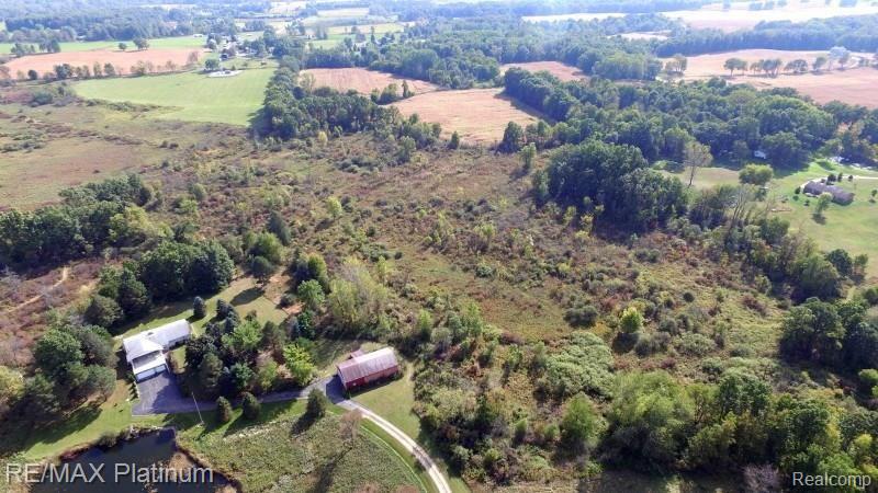 20469 Barton Road Pinckney, MI 48169 - Photo 6 of 15 DJI_0030_1.JPG