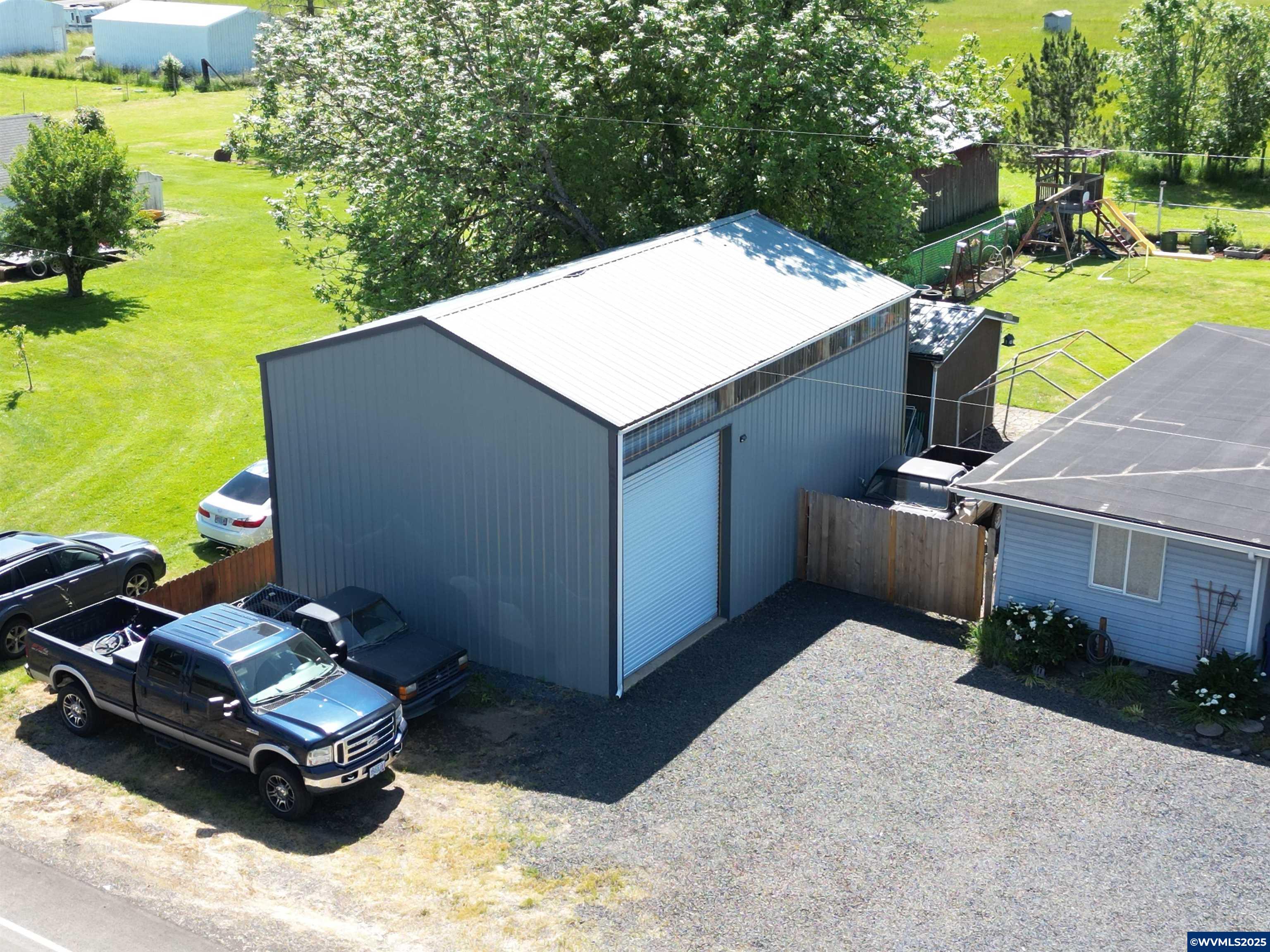 720 Central Avenue Lebanon, OR 97355 - Photo 3 of 38