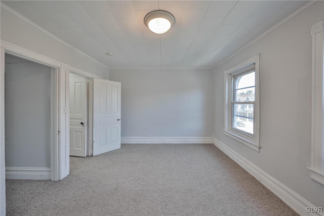 641 7th Avenue Bethlehem, PA 18018 - Photo 23 of 29 an empty room with windows and closet