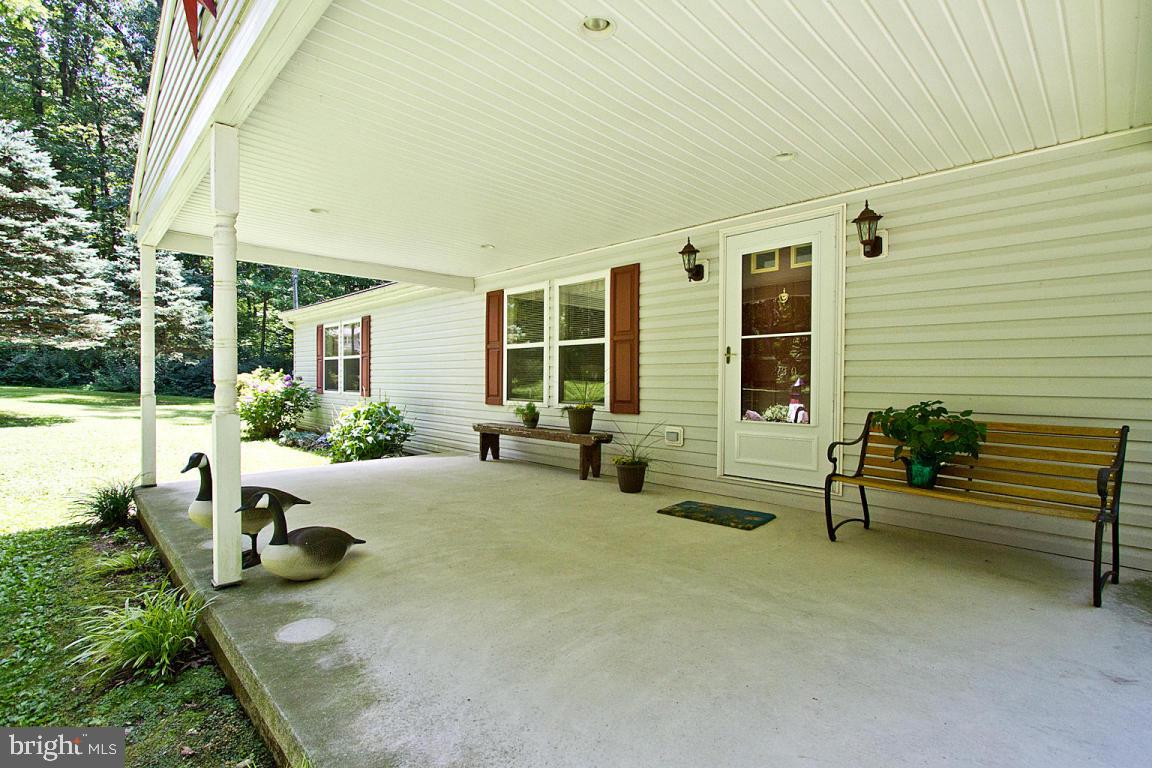 200 Acorn Lane Lititz, PA 17543 - Photo 3 of 55