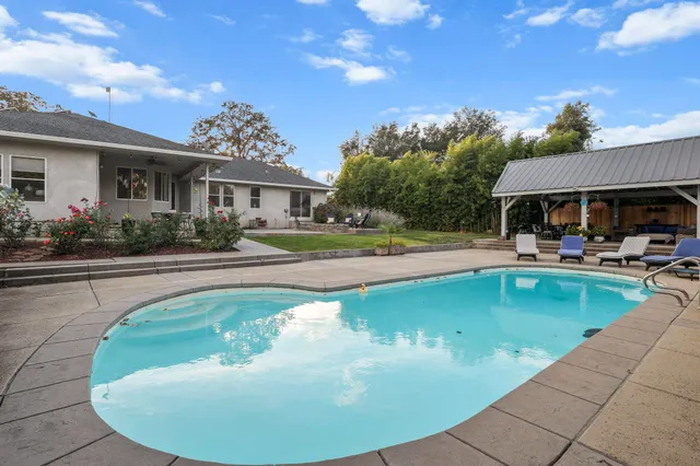 $699,999 | 14560 Warren Avenue, Red Bluff, CA 96080