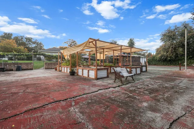 $699,999 | 14560 Warren Avenue, Red Bluff, CA 96080