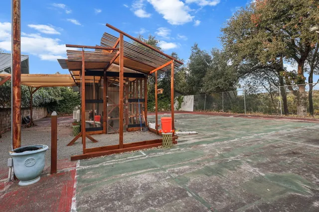 $699,999 | 14560 Warren Avenue, Red Bluff, CA 96080