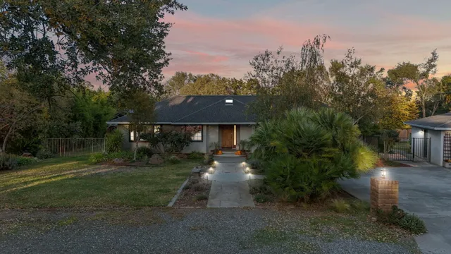 $699,999 | 14560 Warren Avenue, Red Bluff, CA 96080