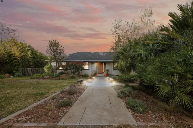 $699,999 | 14560 Warren Avenue, Red Bluff, CA 96080