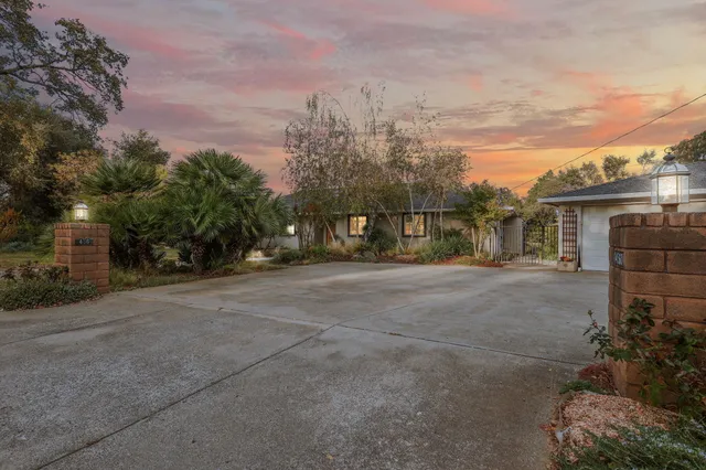 $699,999 | 14560 Warren Avenue, Red Bluff, CA 96080