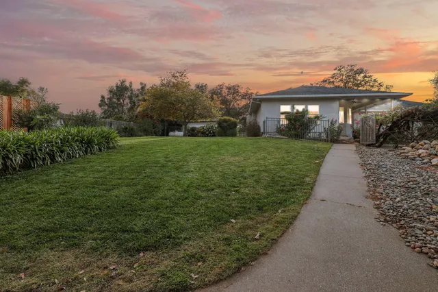 $699,999 | 14560 Warren Avenue, Red Bluff, CA 96080