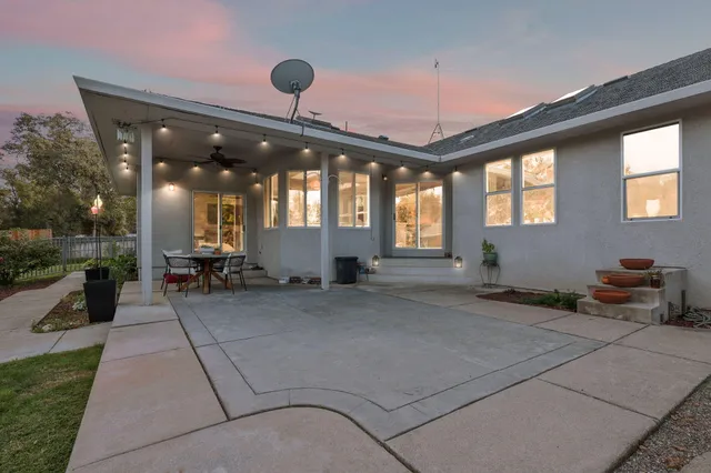 $699,999 | 14560 Warren Avenue, Red Bluff, CA 96080