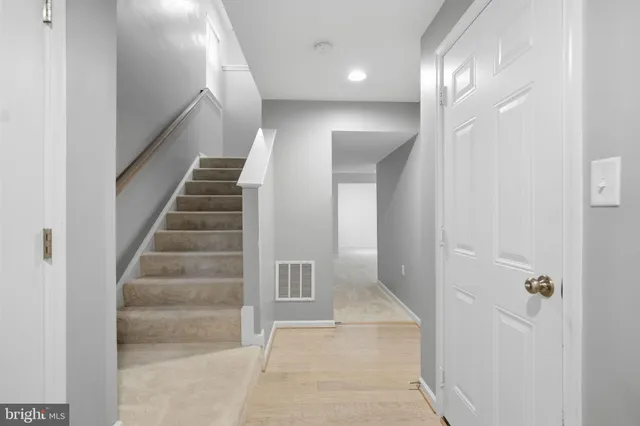 $2,000 | 43 Cecily Way, Ranson, WV 25438