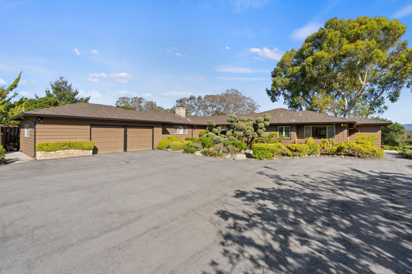 130 Lynn Way Woodside, CA 94062 - Photo 5 of 47 a view of swimming pool with a yard