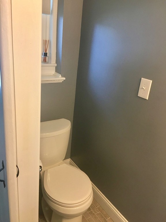 33 Edmands Road North Andover, MA 01845 - Photo 11 of 20 Gallery Image 11