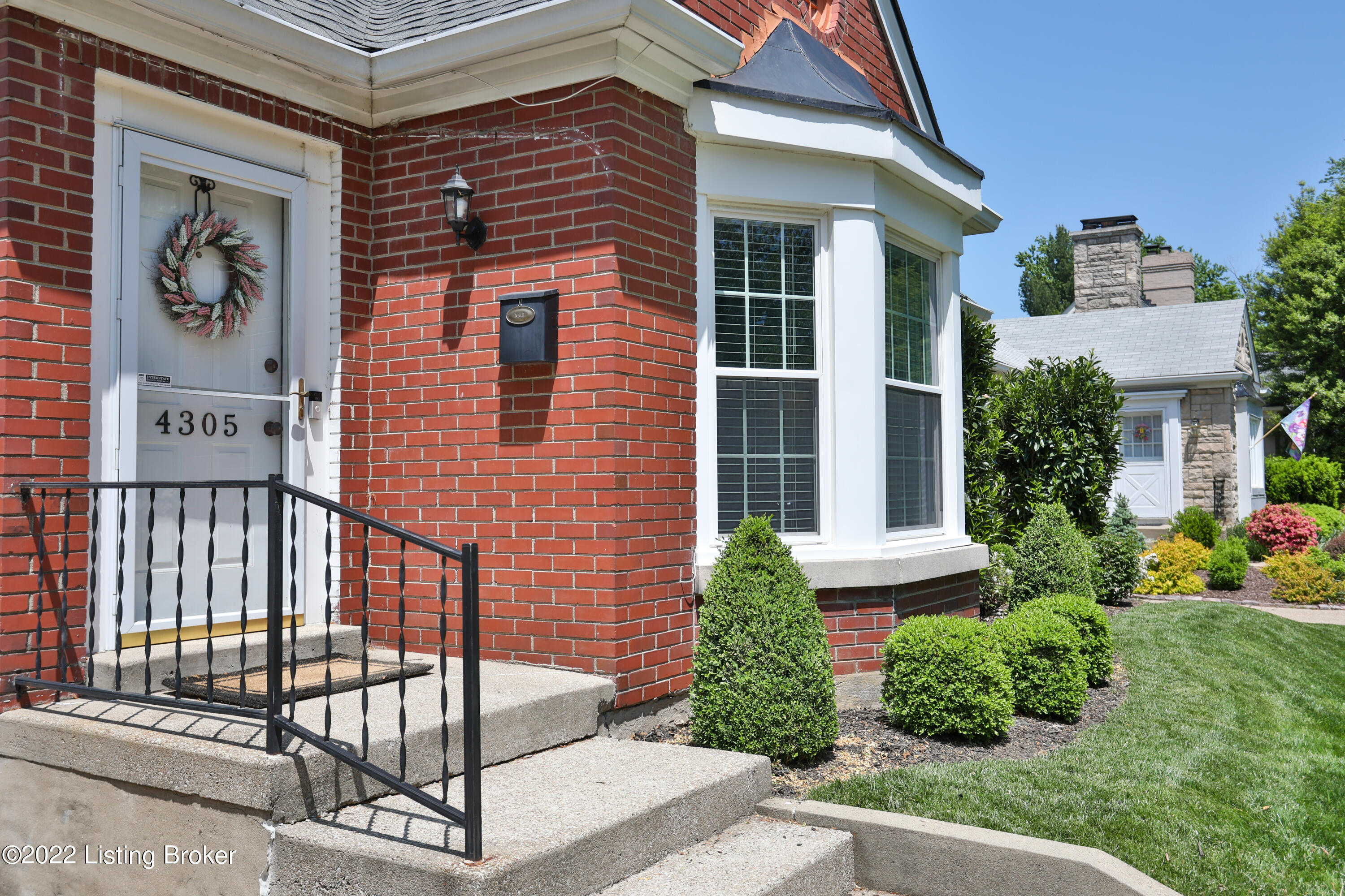 4305 Winchester Road Louisville, KY 40207 - Photo 4 of 49 4305 Winchester-50